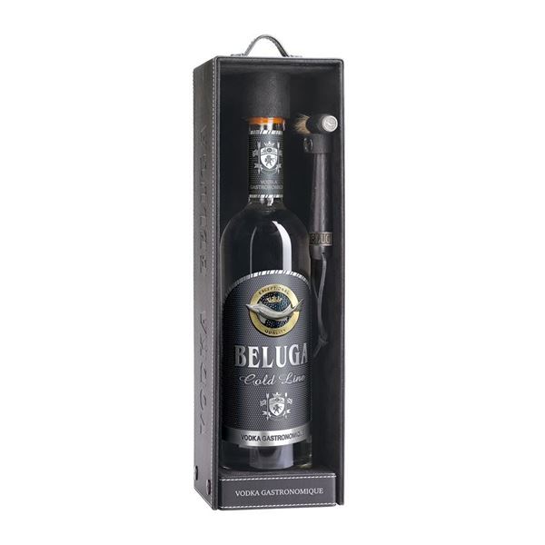 Picture of Beluga Gold Line Vodka in leather Gift Pack